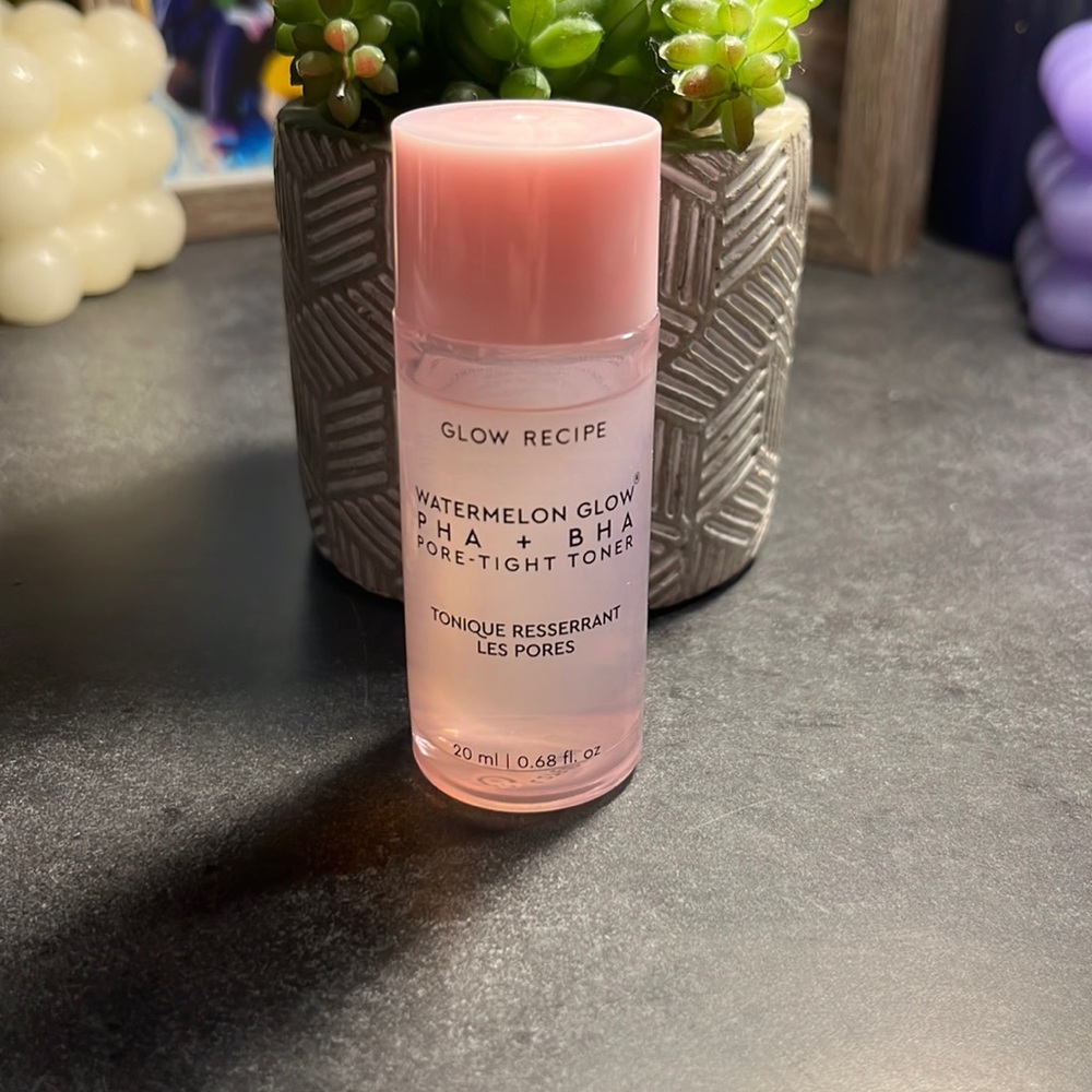 Glow Recipe | Watermelon Glow PHA + BHA Pore-tight Toner | 20ml/.68 fl.oz